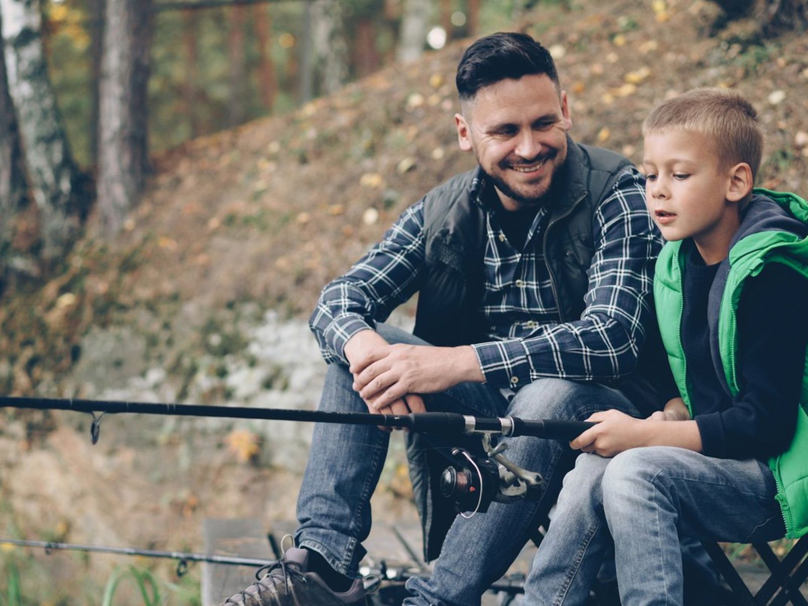 Rybaření na jezeře Jamno — povolení a ryby — sezónní atrakce u moře