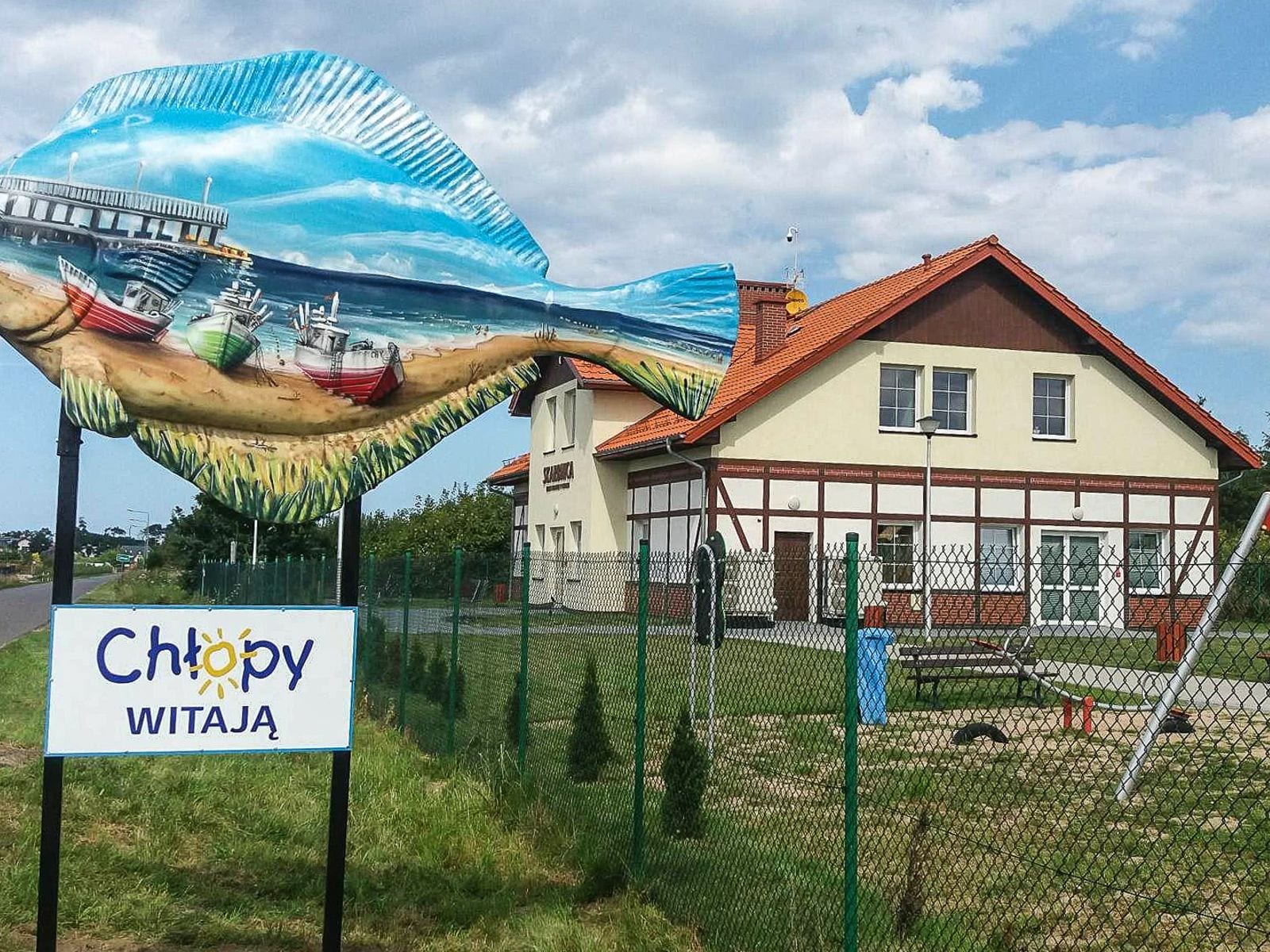 Skarbnica Wioski Rybackiej w Chłopach — popularna atrakcja nadmorska