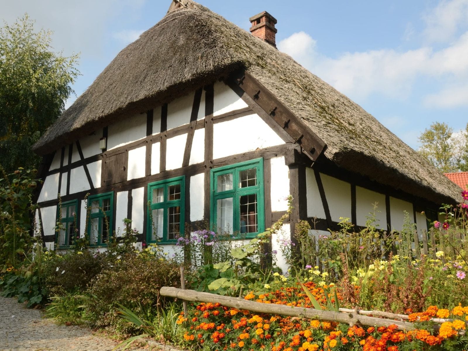 Zagroda Jamno — agroturystyka w Koszalinie — atrakcja turystyczna nad Bałtykiem